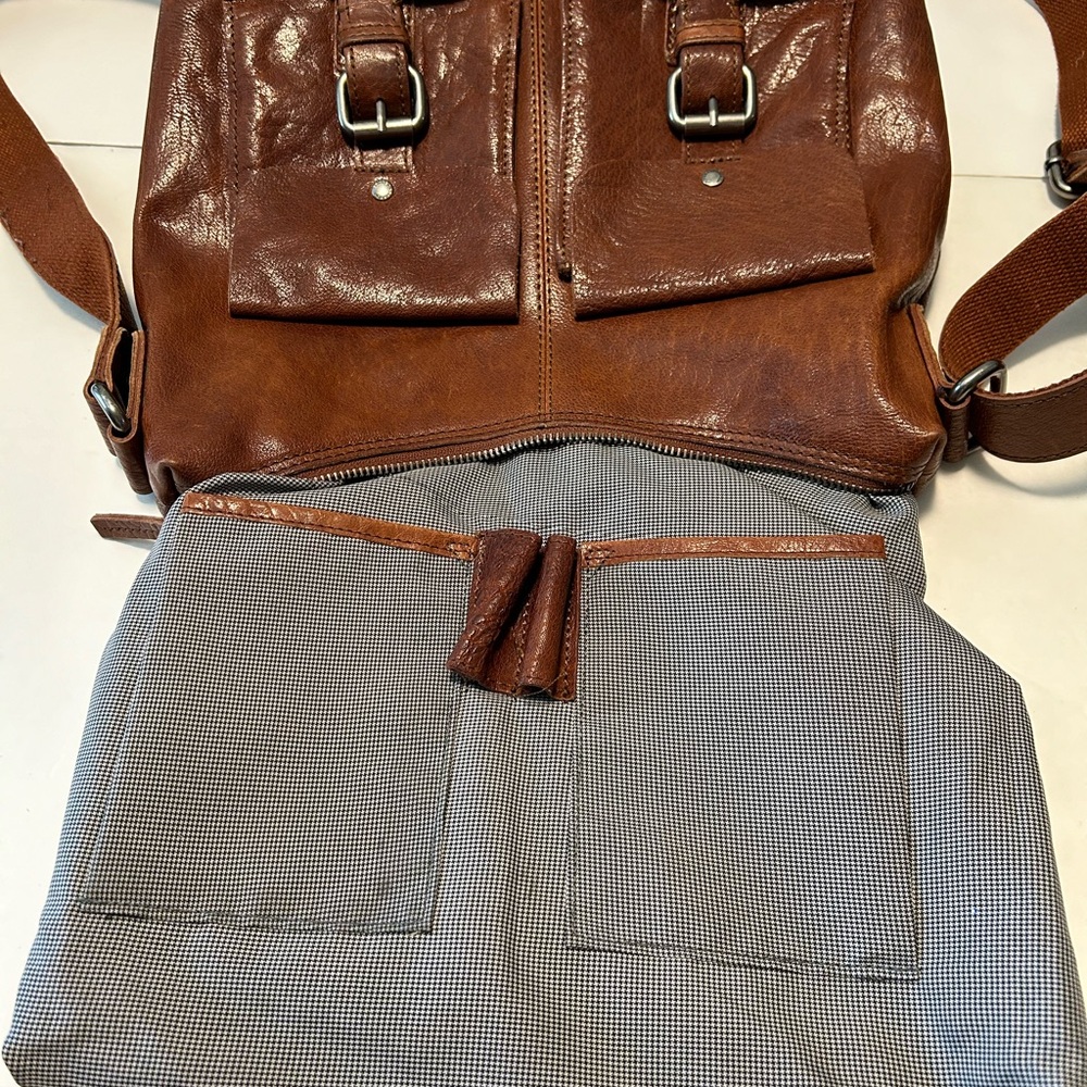 SPIKES & SPARROW Brandy Cognac Leather Crossbody Messenger Bag - Picture 5 of 8